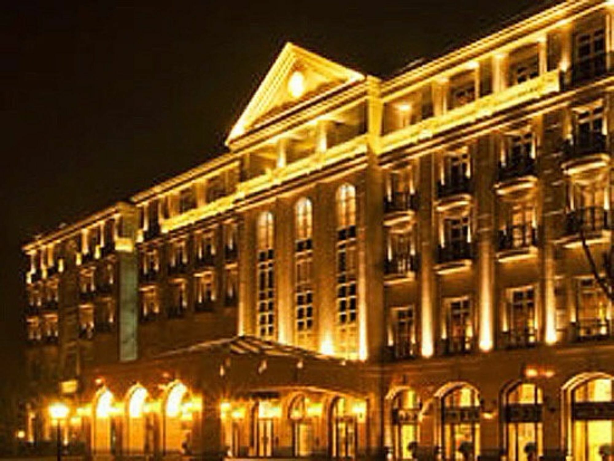 Tianjin Goldin Metropolitan Polo Club Hotel Xiqing Exteriör bild
